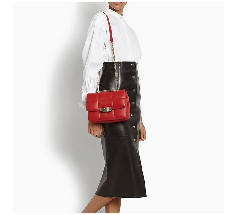 商品[国内直发] Salvatore Ferragamo|SALVATORE FERRAGAMO 女士红色牛皮单肩斜挎包 21-H342-709439,价格¥7568,第8张图片详细描述