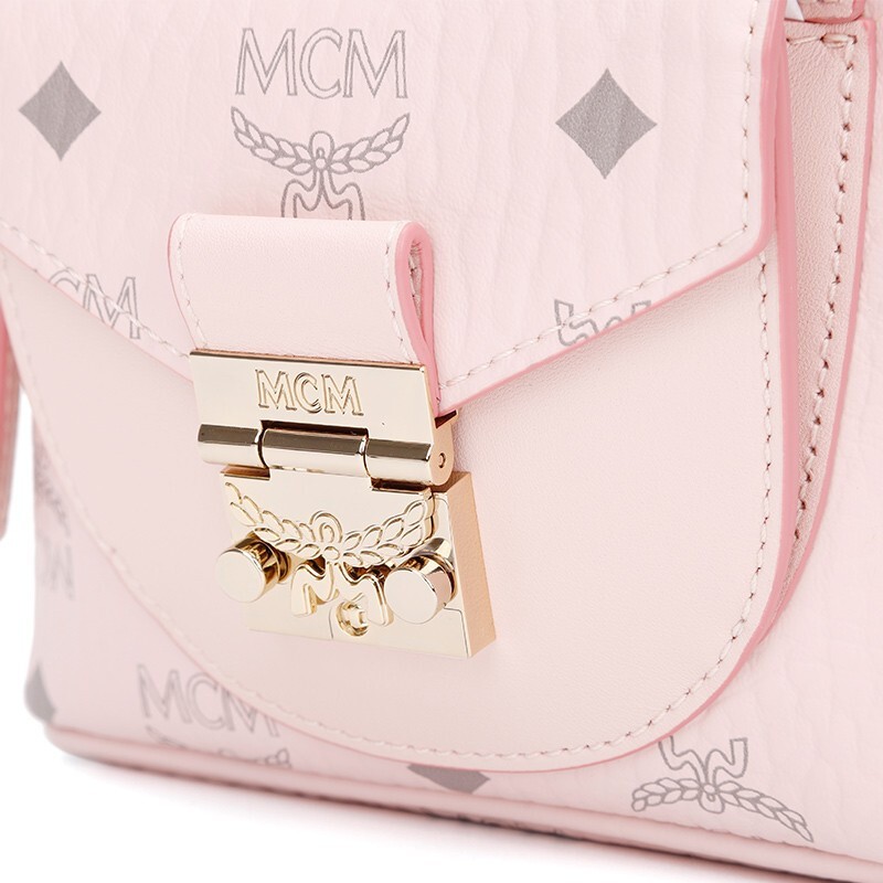 商品[国内直发] MCM|MCM 女士Partricia Visetos系列干邑色人造革配牛皮革迷你手提单肩双肩背包 MWKBSPA01CO001,价格¥4416,第17张图片详细描述