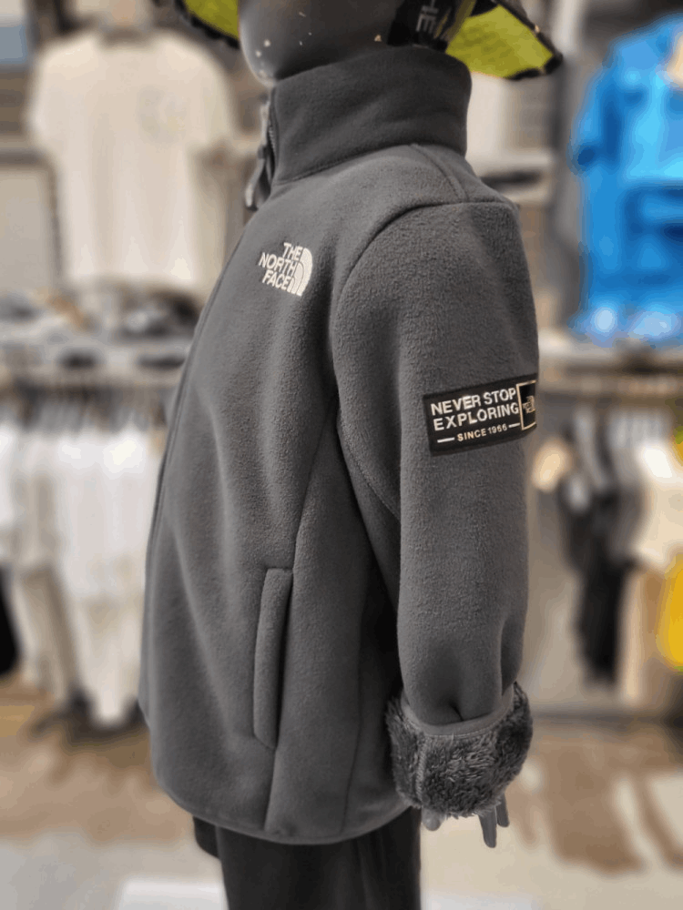 商品The North Face|【Brilliant|包邮包税】北面户外 儿童 22年 男女共用 LOYALTON 绒布 保暖夹克 NJ4FN01SDGY,价格¥539,第2张图片详细描述