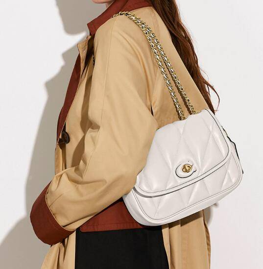 商品[国内直发] Coach|蔻驰女包奢侈品女士专柜款中号单肩斜跨包粉白色羊皮革配牛皮革C8560 B4/HA,价格¥2982,第4张图片详细描述