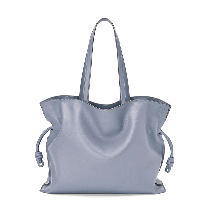 商品Loewe|【包税】LOEWE/罗意威 22春夏新款Flamenco系列 女士XL款大西洋蓝色纳帕小牛皮手提单肩包0010640449,价格¥23013,第5张图片详细描述