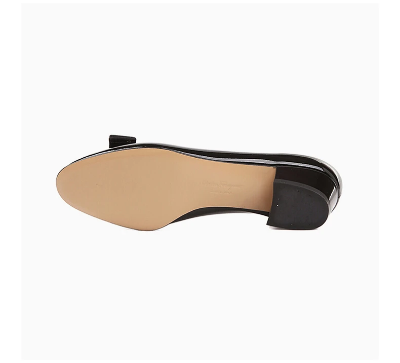 商品Salvatore Ferragamo|SALVATORE FERRAGAMO 黑色女士低跟鞋 0574572-NP-C-NERO,价格¥2775,第6张图片详细描述