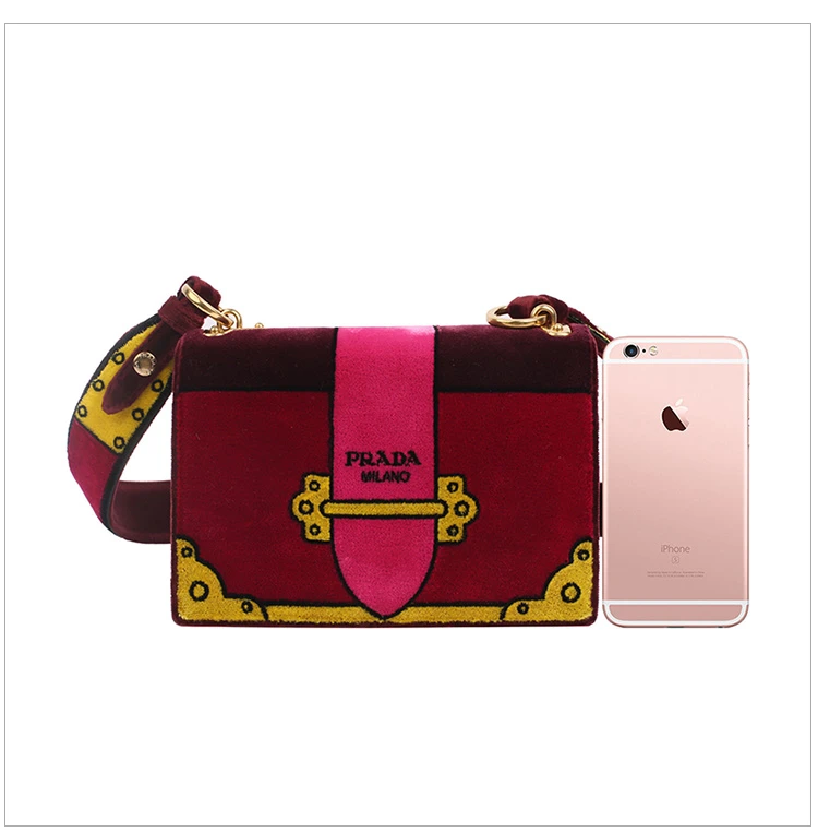 商品[国内直发] Prada|Prada 普拉达 Cahier Velvet系列红色丝绒女士挎包 1BD075-2BLF-F0566-V-KOO,价格¥9736,第2张图片详细描述