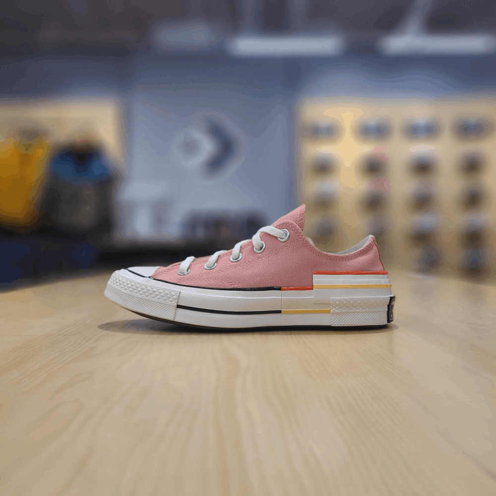 商品【预售商品15天发货】 Converse|【韩国直邮|包邮包税】匡威 CHUNK TAYLOR 70 颜色模块 粉色石英尺 LOW 帆布鞋 570788C,价格¥536,第2张图片详细描述