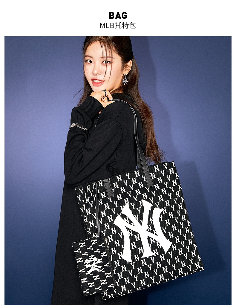 商品[国内直发] MLB|【官方防伪验证 国内发】MLB 官方 男女情侣复古老花托特包挎包休闲黑色时尚 3AORL011N,价格¥411,第4张图片详细描述
