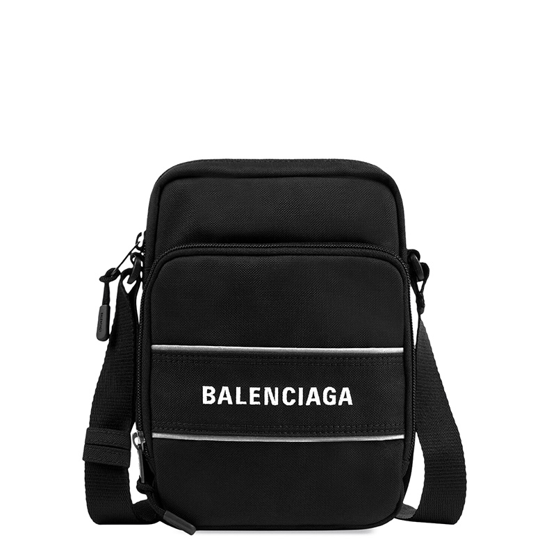 商品Balenciaga|BALENCIAGA/巴黎世家 Sport系列 男士小号黑色再生尼龙徽标刺绣单肩邮差包 6386572HFNX1090,价格¥4685,第4张图片详细描述