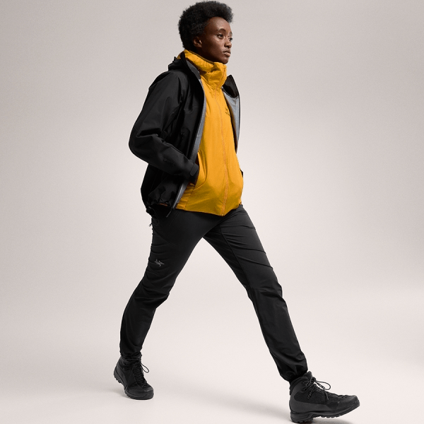商品Arc'teryx|【Brilliant|包邮包税】ATOM HOODY W 始祖鸟[FW23] Atom 连帽衫 女 AJNFWX6780,价格¥2975,第45张图片详细描述