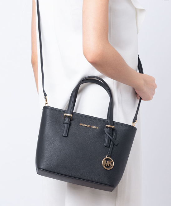 商品Michael Kors|Jet Set Travel Extra-Small Saffiano Leather Top-Zip Tote Bag,价格¥662,第2张图片详细描述