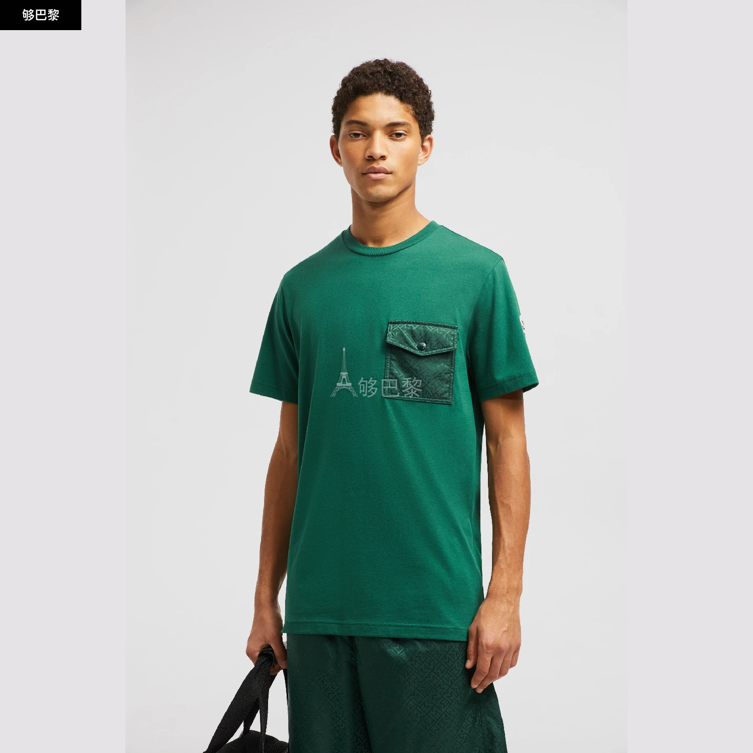 商品Moncler|【预售】 MONCLER盟可睐 25春夏 男士 短袖T恤 Monogram Cotton T-Shirt With Pocket K10918C0002389AKK875,价格¥3611,第4张图片详细描述