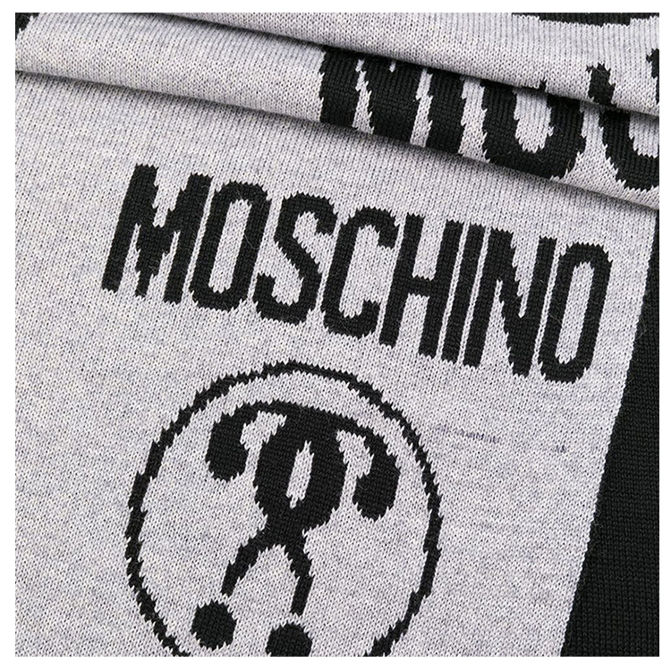 商品Moschino|MOSCHINO 莫斯奇诺 黑色羊毛混纺徽标图案男女同款围巾 送男友女友礼物 深灰色 50055 M5145 15,价格¥714,第7张图片详细描述