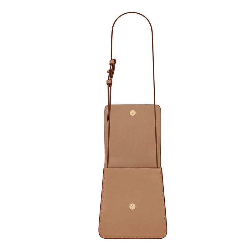 商�品Yves Saint Laurent|SAINT LAURENT PARIS/圣罗兰 YSL 秋冬新款 KAIA NORTH/SOUTH系列 女士棕金小牛皮金扣翻盖斜挎单肩包668809BWR6W2725,价格¥12625,第5张图片详细描述