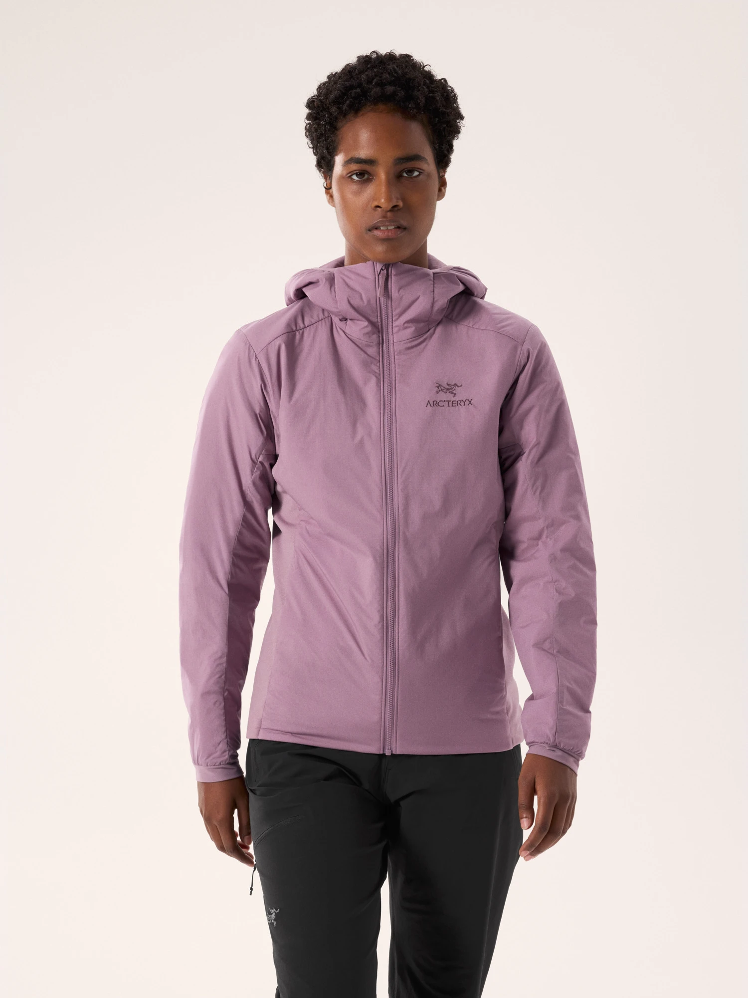 商品【预售商品15天发货】 Arc'teryx|Atom Hoody女性轻便连帽外套适合户外运动 AJOFWX6780,价格¥2342,第5张图片详细描述