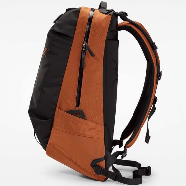 商品Arc'teryx|【Brilliant|包邮包税】始祖鸟 ARRO 22 BACKPACK[SS23] 新款上市 Aro 22 背包 ABNSUX4618,价格¥2409,第14张图片详细描述