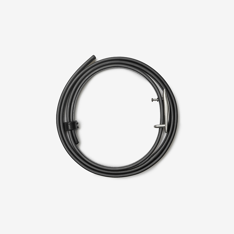 商品Burberry|Burberry/博柏利 男女通用黑色牛皮制银色logo标牌腰带,价格¥762,第3张图片详细描述