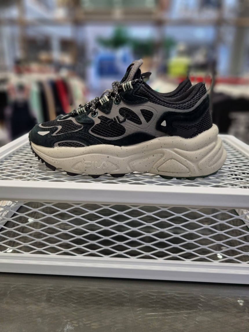 商品Fila|【韩国直邮|包邮包税】FILA 斐乐 TENACITY 99/20 火星鞋 黑色 1RM01559D017,价格¥306,第2张图片详细描述