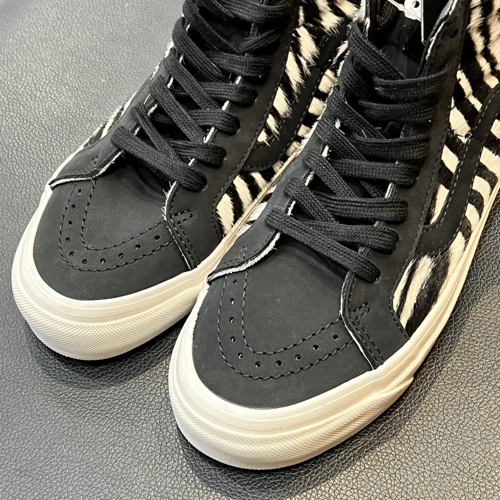 商品Vans|【韩国直邮|包邮包税】万斯[VANS] Sk8-Hi 38 Dx # Anaheim Factory # 男女共用 运动鞋 # black/zebra (VN0A38GF4ZD),价格¥329,第6张图片详细描述