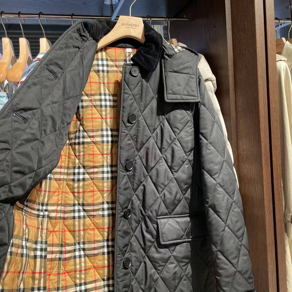商品Burberry|BURBERRY/博柏利 女士黑色聚酯绗缝长款棉服80790821,价格¥3327,第12张图片详细描述