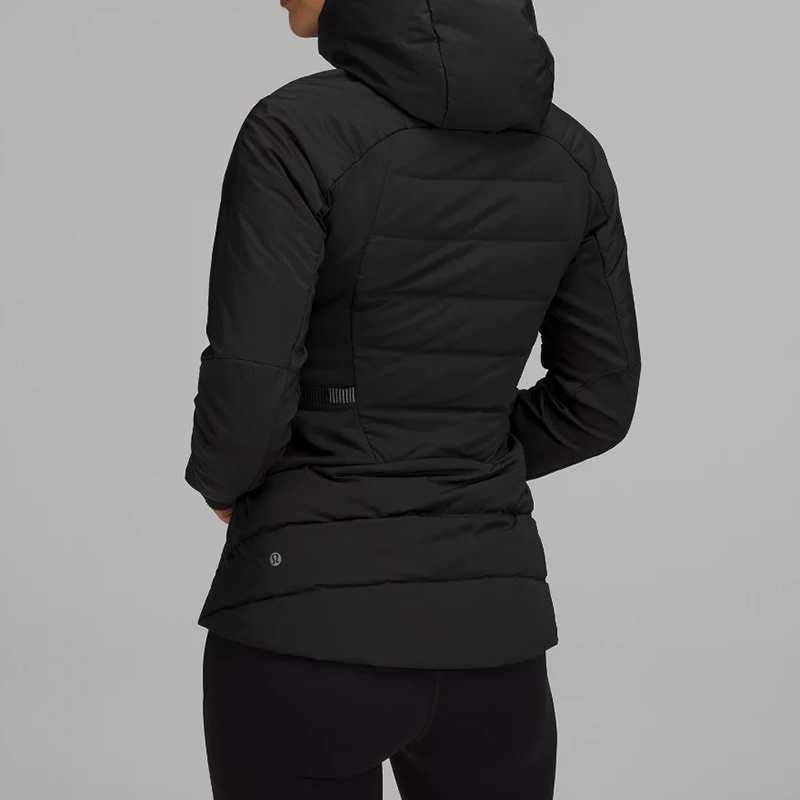 商品Lululemon|LULULEMON/露露乐蒙 女黑色尼龙防水拇指孔连帽短羽绒服,价格¥1848,第3张图片详细描述