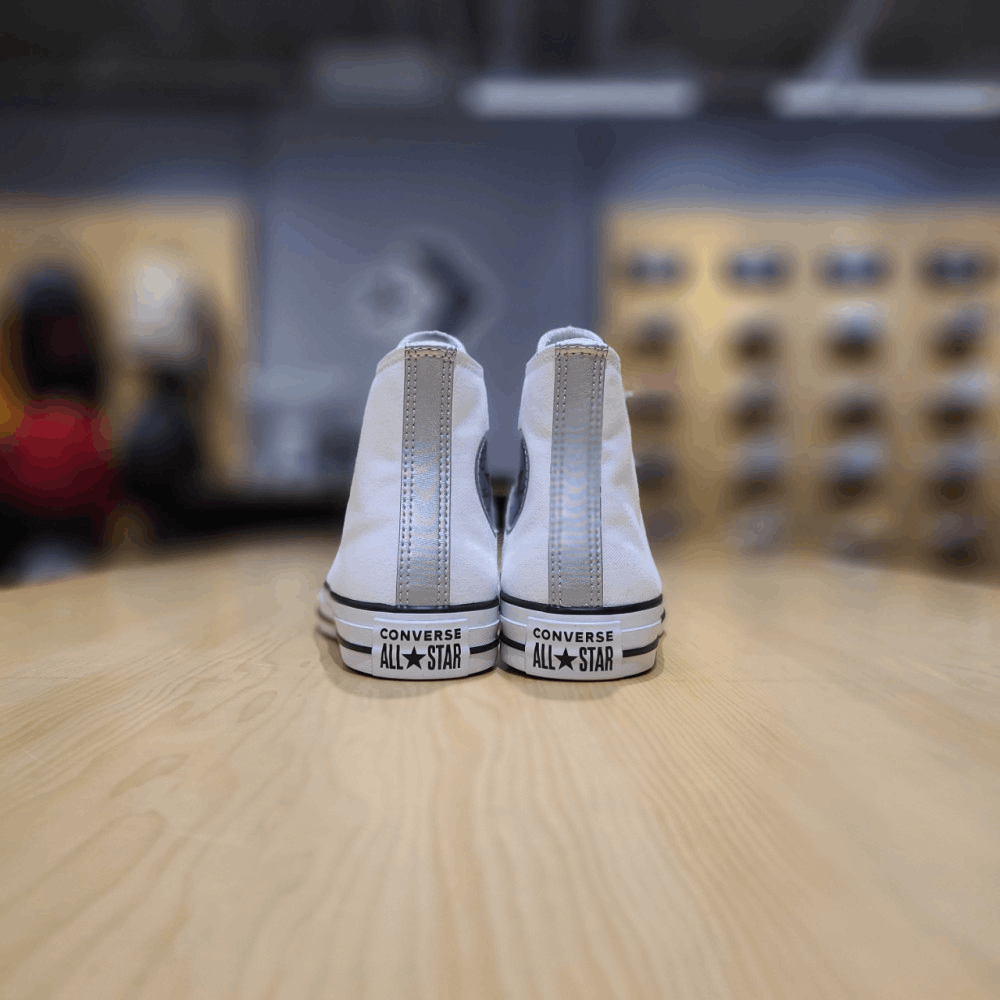 商品【预售商品15天发货】 Converse|【韩国直邮|包邮包税】匡威 女士 CHUNK TAYLOR ALL STAR SEASONAL 白色 高鞋 运动鞋 570287C,价格¥294,第5张图片详细描述
