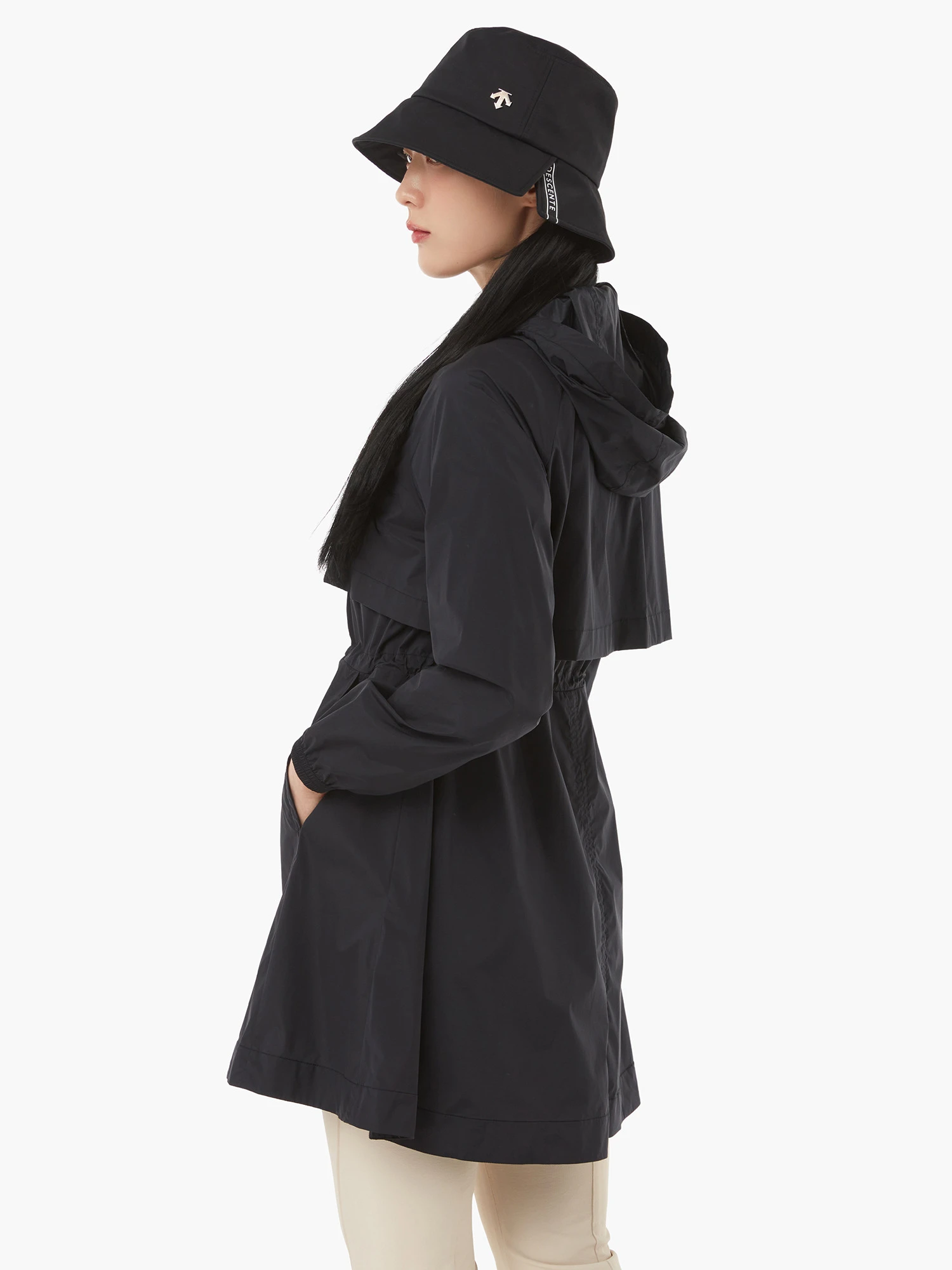 商品【预售商品15天发货】 DESCENTE|GOLF女性轻便长款外套适合春秋季节 DP12WFBL35-DBEG,价格¥1852,第10张图片详细描述