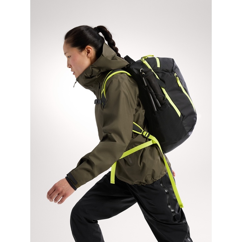 商品Arc'teryx|【预售】Arc'teryx始祖鸟Mantis 26系列黑色/欣快绿背包,价格¥1226,第5张图片详细描述