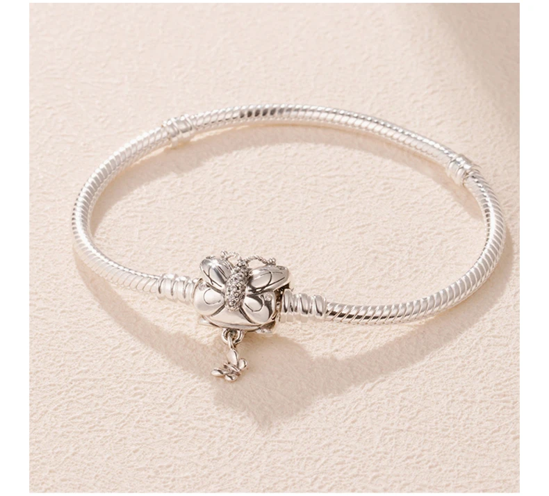 商品PANDORA|PANDORA 潘多拉 银色MOMENTS银手链,银蝶飞舞 597929CZ-19,价格¥320,第4张图片详细描述