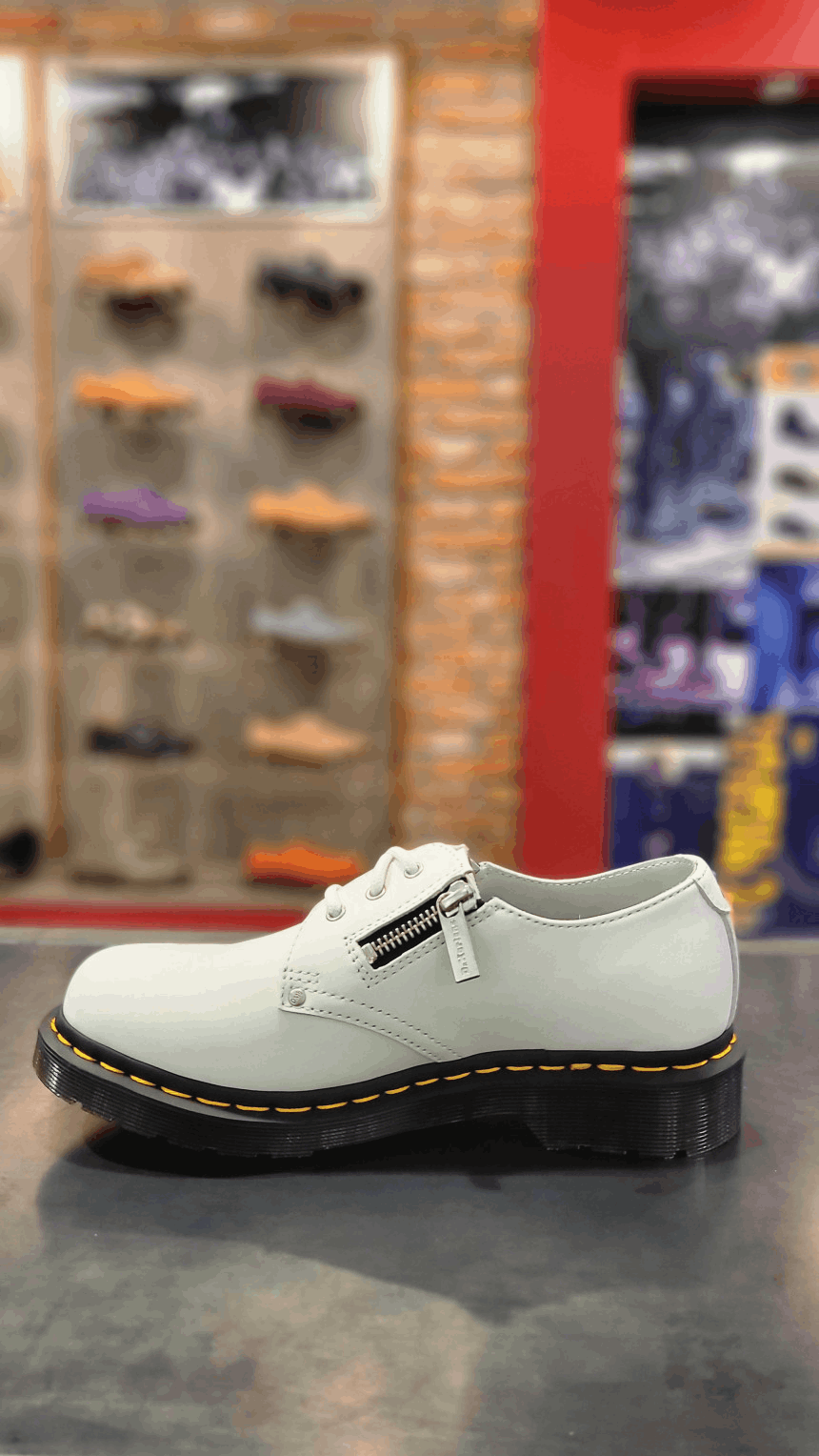 商品Dr. Martens|【Brilliant|包邮包税】马汀博士 马丁靴 1461 Twin Zip White Sendal 27633100,价格¥878,第4张图片详细描述