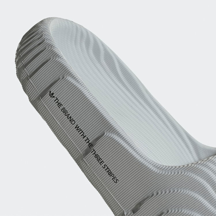 商品Adidas|【Brilliant|包邮包税】阿迪达斯 ADILETTE 22  凉鞋 沙滩鞋 拖鞋  HQ6465 CLGREY/CLGREY/CLGREY,价格¥296,第2张图片详细描述