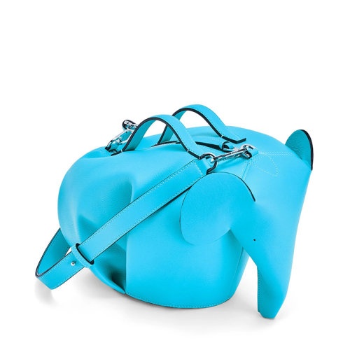 商品Loewe|【包税】 LOEWE/罗意威 22新款Elephant系列 男士大号青色经典小牛皮单肩斜挎手提大象包B623A18X01-5620,价格¥15530,第2张图片详细描述