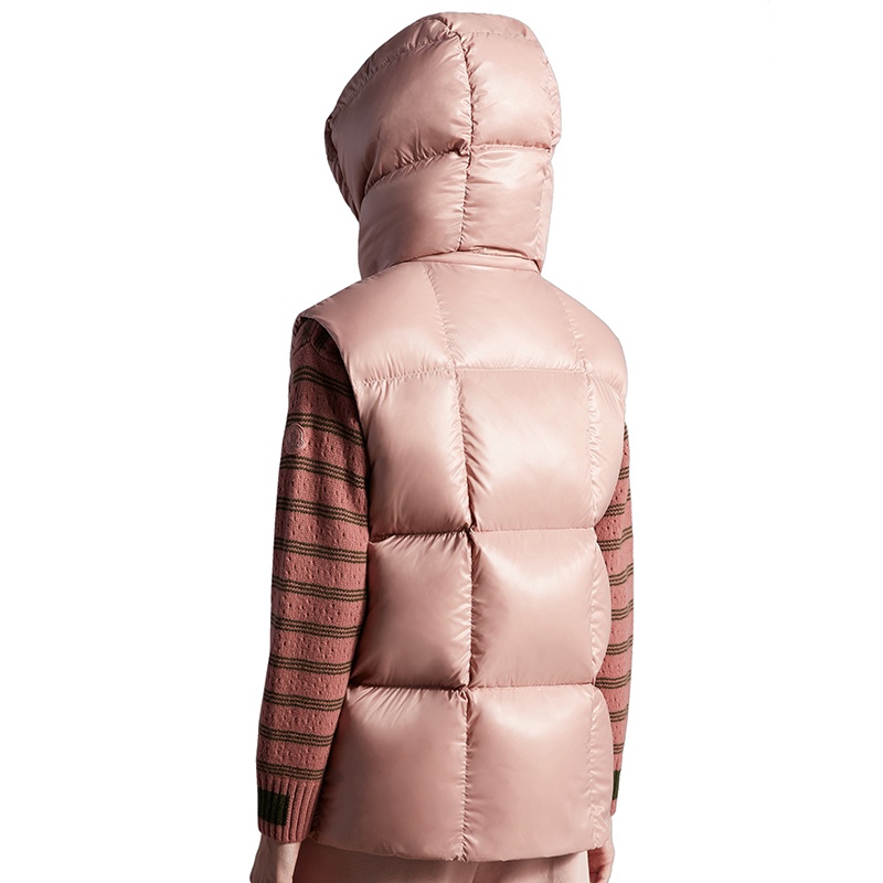 商品Moncler|Moncler/蒙克莱 22年秋冬新款 Luzule系列 女士浅粉色漆面尼龙羽绒服马甲H20931A000646895053A,价格¥8745,第3张图片详细描述