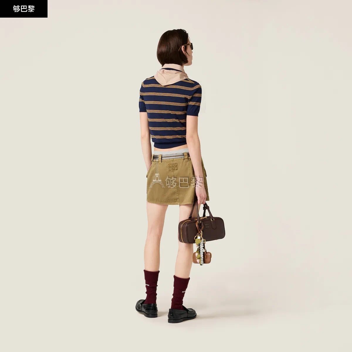 商品Miu Miu|【预售】 缪缪 25春夏 女士 针织衫 Pull polo à rayures en cachemire et soie MMLA18_150D_F0008_S_OOO,价格¥14723,第5张图片详细描述