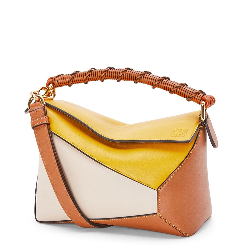 商品Loewe|LOEWE/罗意威 21春夏款 Puzzle Edge系列 女士小号芥末/浅燕麦纳帕小牛皮斜挎单肩手提拼图包A510P60X06-8311,价格¥21198,第2张图片详细描述