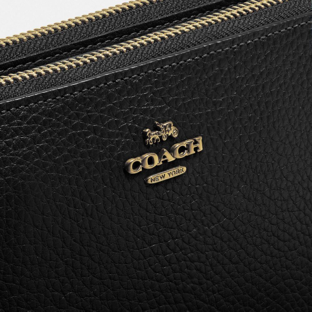 商品[国内直发] Coach|蔻驰女包相机包迷你单肩斜挎包专柜款心形刺绣双拉链粉色/黑色礼物送女友88484 B4BK,价格¥583,第11张图片详细描述