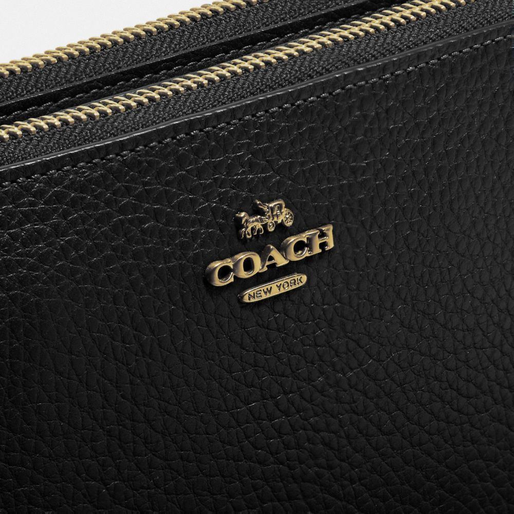 商品[国内直发] Coach|蔻驰女包相机包迷你单肩斜挎包专柜款心形刺绣双拉链粉色/黑色礼物送女友88484 B4BK,价格¥857,第11张图片详细描述