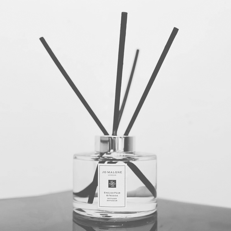 商品Jo Malone London|Jo Malone祖玛珑英国梨与小苍兰满室幽香香薰165ML,价格¥481,第3张图片详细描述