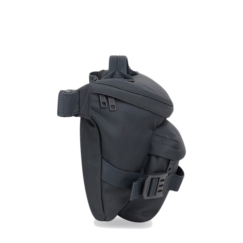 商品Balenciaga|Balenciaga/巴黎世家 ARMY系列 男士大号灰色再生尼龙斜挎包腰包手拿包6440352BKPI1307,价格¥6541,第4张图片详细描述