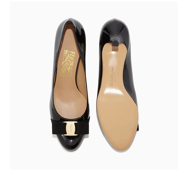 商品Salvatore Ferragamo|SALVATORE FERRAGAMO 女士黑色皮革高跟鞋 0574558,价格¥3702,第8张图片详细描述