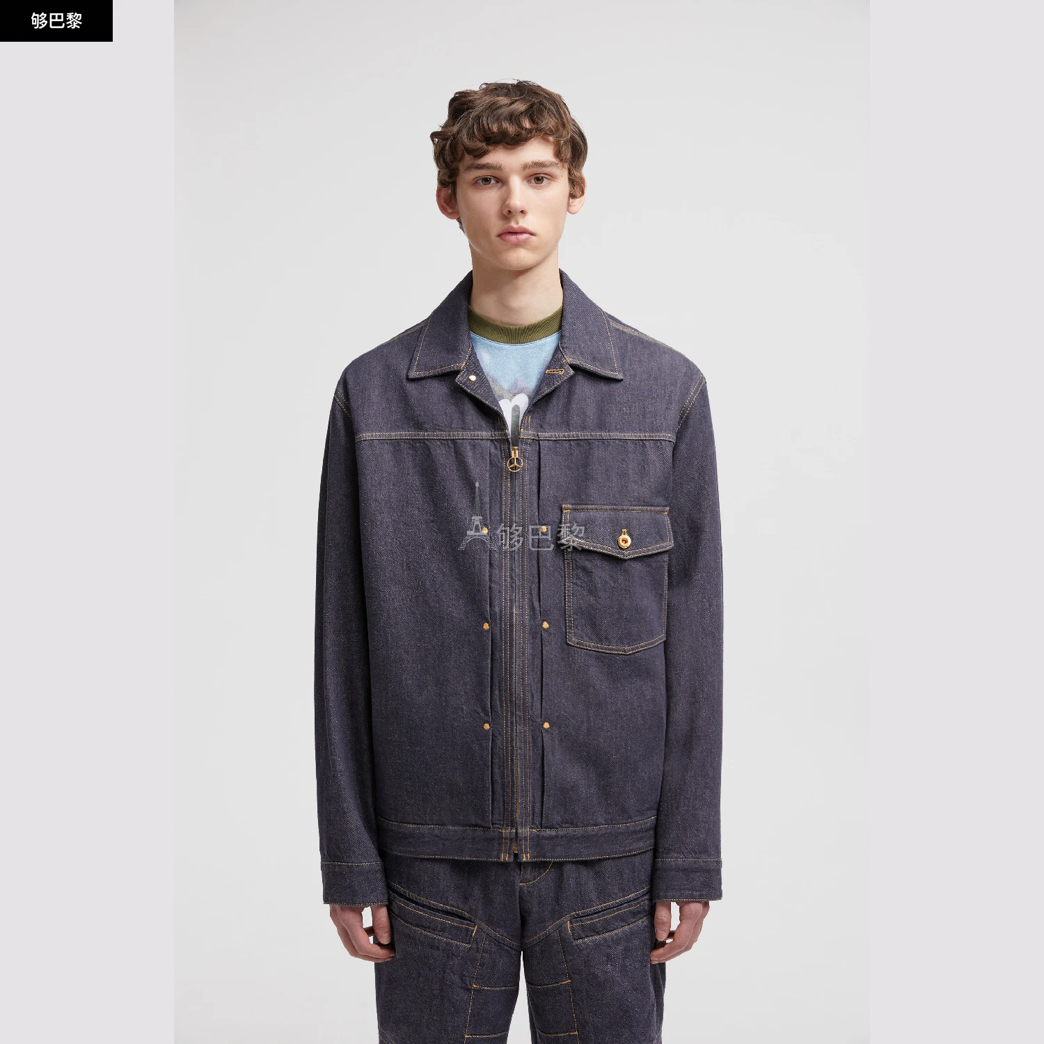 商品Moncler|【预售】 MONCLER 盟可睐 25春夏 男士 夹克 Moncler x Mercedes-Benz by NIGO Nepit男士牛仔布夹克外套 K14011A00010M592377A ,价格¥11156,第3张图片详细描述