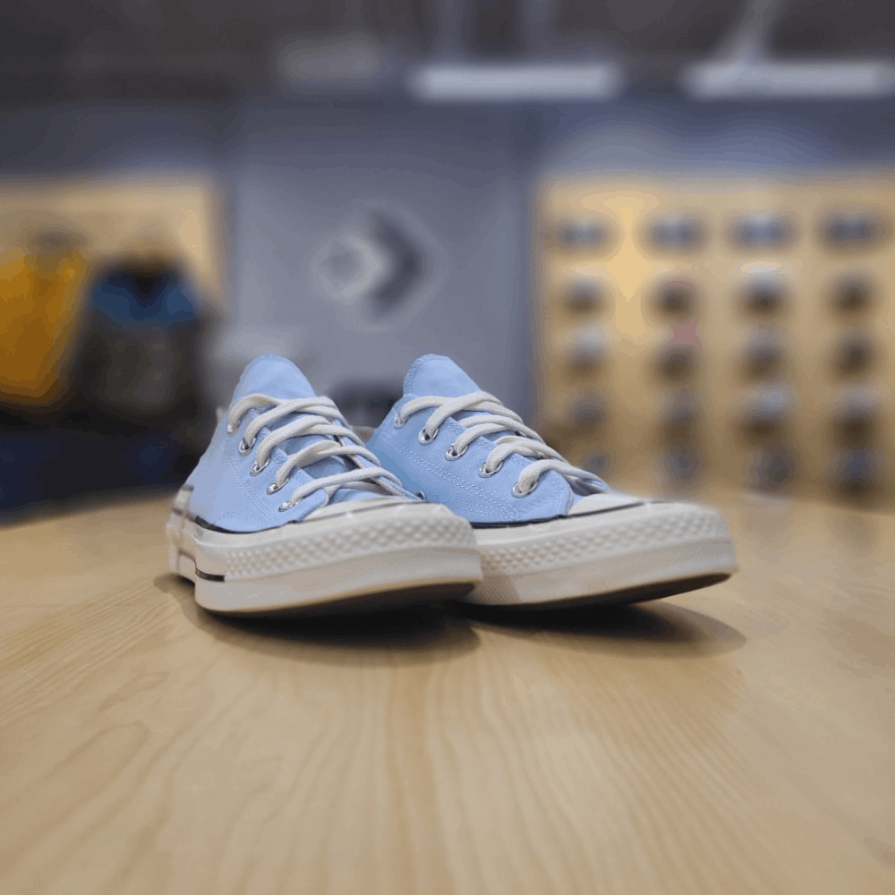 商品【预售商品15天发货】 Converse|【韩国直邮|包邮包税】匡威 CHUNK TAYLOR 70 颜色模块 Chambray 蓝色 LOW 帆布鞋 570789C,价格¥536,第3张图片详细描述