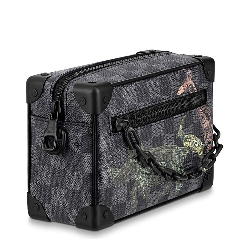 商品Louis Vuitton|预售10天 Louis Vuitton/路易威登 22春夏新款SOFT TRUNK系列 男士迷你石墨色方格棋盘帆布牛皮革饰边黑链彩色动物印花单肩手提链条盒子包N45278,价格¥23665,第5张图片详细描述