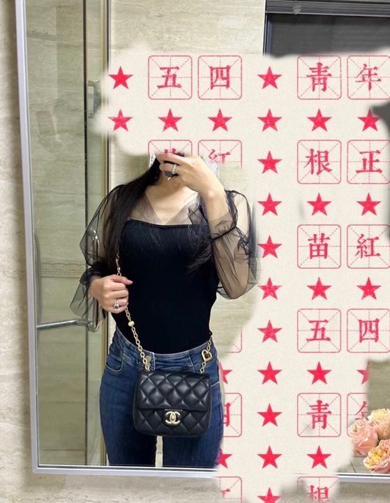 商品Chanel|【现货】香奈儿 女士黑色小羊皮金色五金旋转扣开合可调节肩带斜挎链条包AS3849B1059494305,价格¥43596,第9张图片详细描述