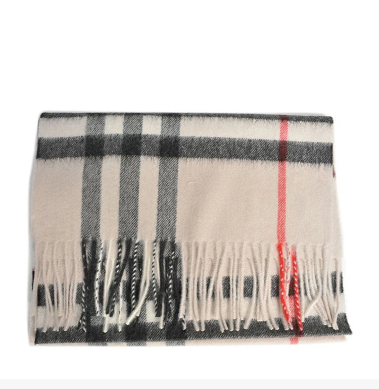 商品Burberry|Burberry 博柏利男士经典格纹围巾格纹色 3913730,价格¥2727,第3张图片详细描述