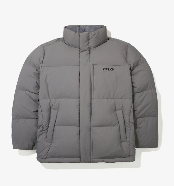 商品Fila|【享贝家】ZY- FILA 斐乐 FW22 纯色立领绗缝短款外套 宽松保暖羽绒服 棉服 男女同款  FS2DJE4101X,价格¥545,第21张图片详细描述