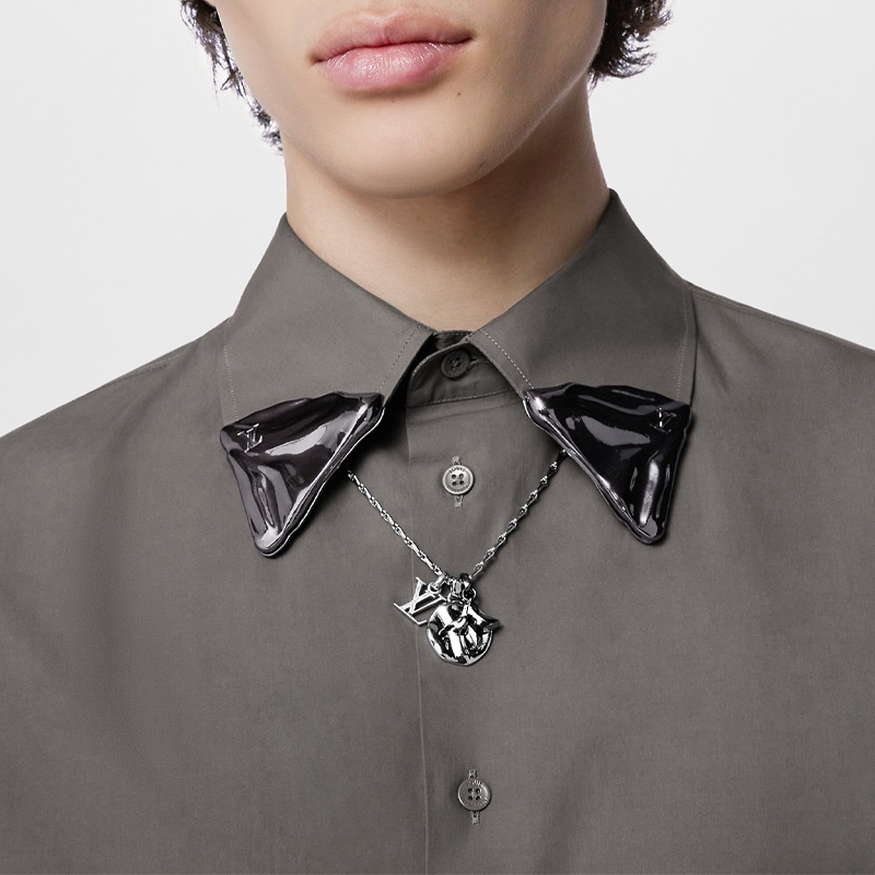 商品Louis Vuitton|【预售十天】路易威登 23新款LIQUID男士银色圆形流体律动金属项链,价格¥4987,第3张图片详细描述