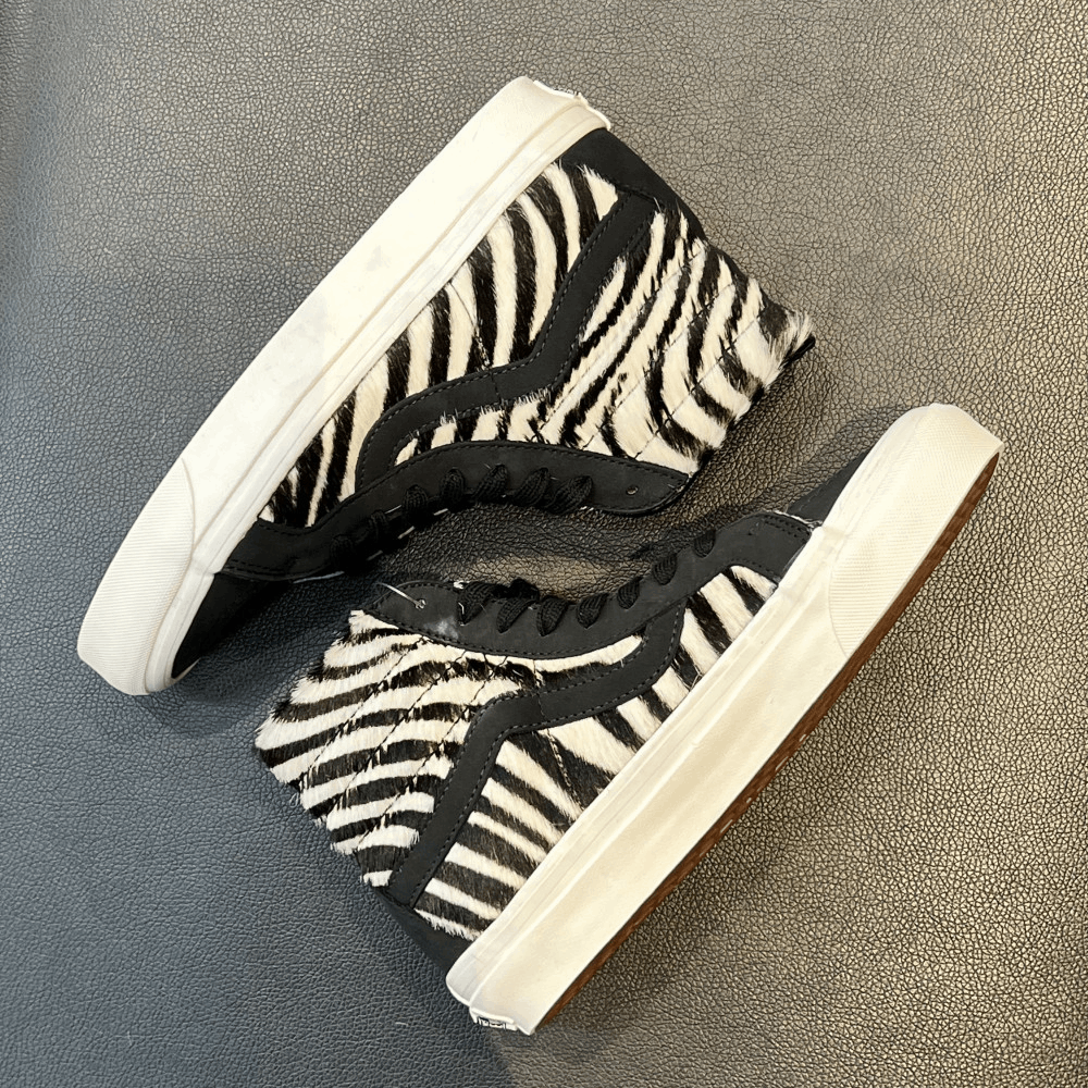 商品Vans|【韩国直邮|包邮包税】万斯[VANS] Sk8-Hi 38 Dx # Anaheim Factory # 男女共用 运动鞋 # black/zebra (VN0A38GF4ZD),价格¥329,第4张图片详细描述
