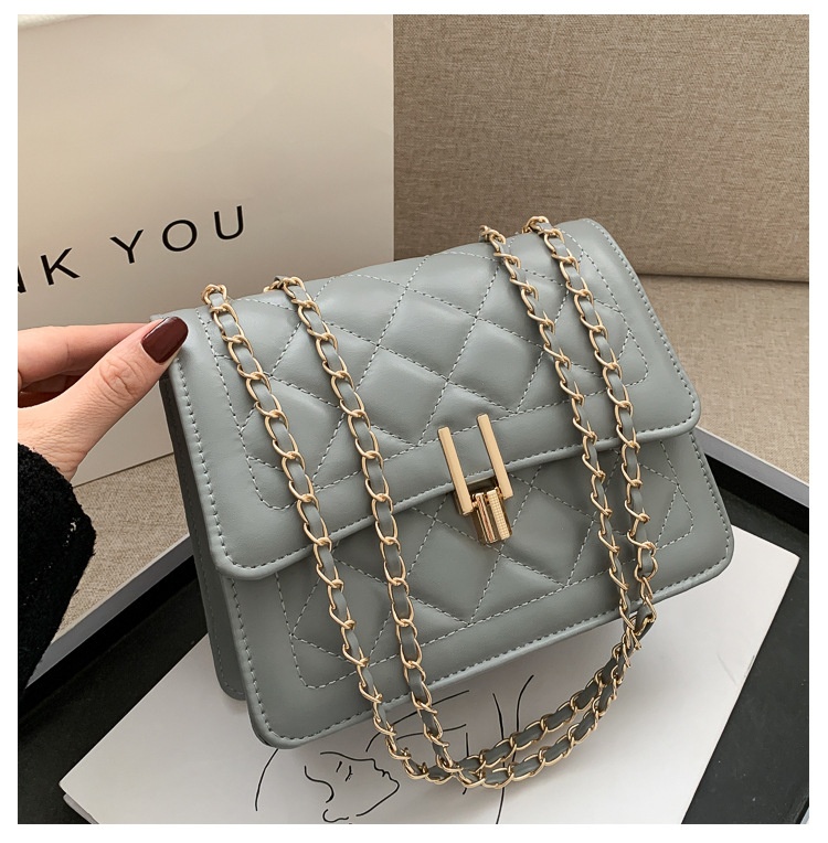 商品[国内直发] GLENVINTEN|格岚云顿菱格链条包冬季新款时尚复古小方包女式单肩斜跨包批发,价格¥130,第9张图片详细描述