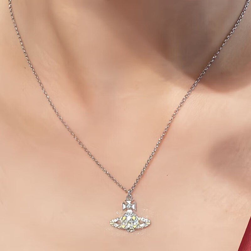 商品Vivienne Westwood|VIVIENNE WESTWOOD/西太后 女士银色/白色/黄色徽标项链,价格¥763,第3张图片详细描述