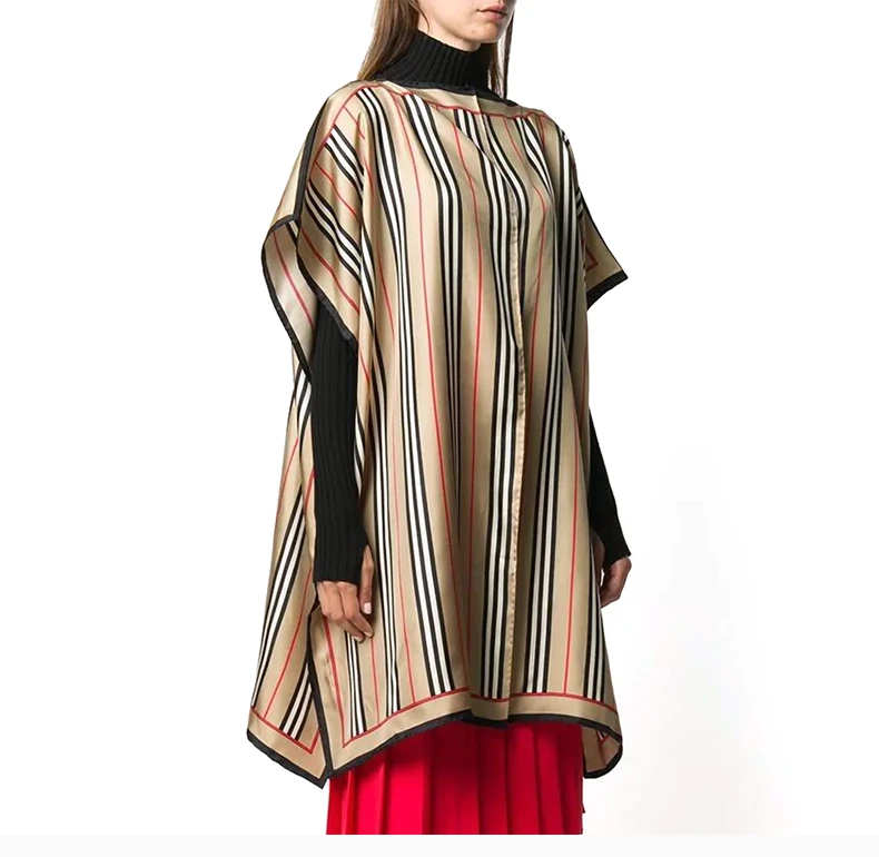 商品[国内直发] Burberry|BURBERRY  女士格纹棉质斗篷  8031540,价格¥4261,第5张图片详细描述