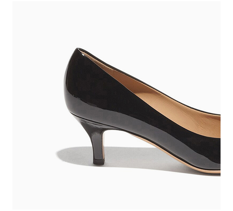 商品Salvatore Ferragamo|SALVATORE FERRAGAMO 女士黑色皮革高跟鞋 0574558,价格¥3702,第9张图片详细描述