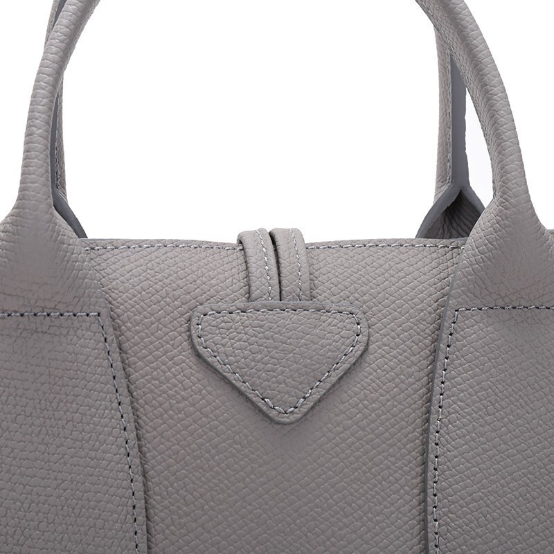 商品[国内直发] Longchamp|【现货】珑骧 LONGCHAMP新款女士ROSEAU系列30中号牛皮革竹节扣可拆卸肩带手提单肩斜挎包比格包 灰色棕色黑色10058 HPN P55,价格¥2378,第10张图片详细描述